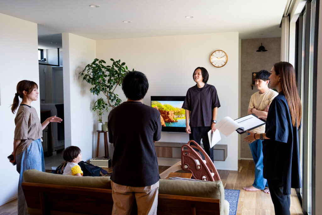 住宅　YouTube　CUE
