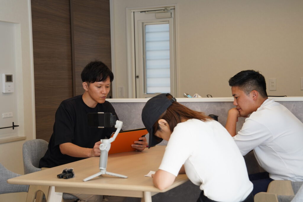 エストラスト　CUE　YouTube